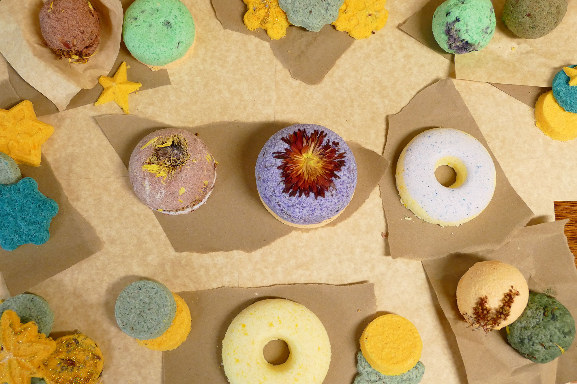 DIY donut bath bombs