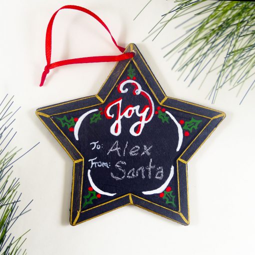 DIY Chalkboard Gift Tags -- Reuse Them Every Year! | JenuineMom.com