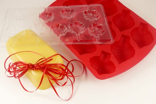 DIY Beeswax Ornaments for holiday gifts and sewing | JenuineMom.com
