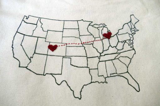 DIY Map Pillow | State to State Hearts | JenuineMom.com