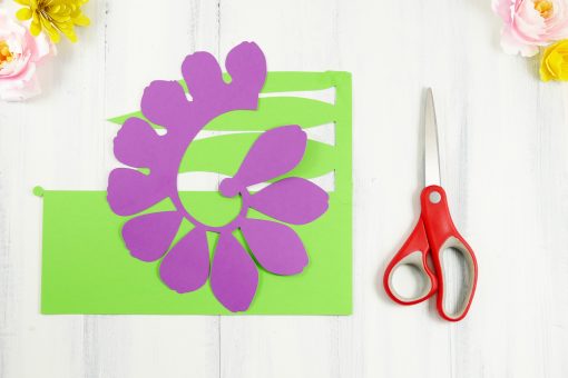 Paper Tulip | Rolled Flower | Quilling | JenniferMaker.com