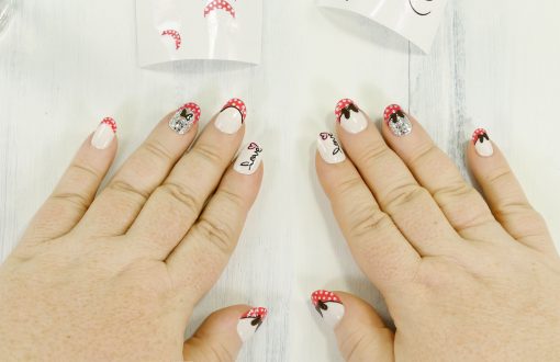 Download Diy Minnie Mouse Nail Tips Vinyl Appliques Made On The Cricut Jennifer Maker