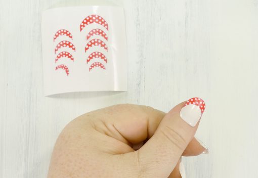 Download Diy Minnie Mouse Nail Tips Vinyl Appliques Made On The Cricut Jennifer Maker