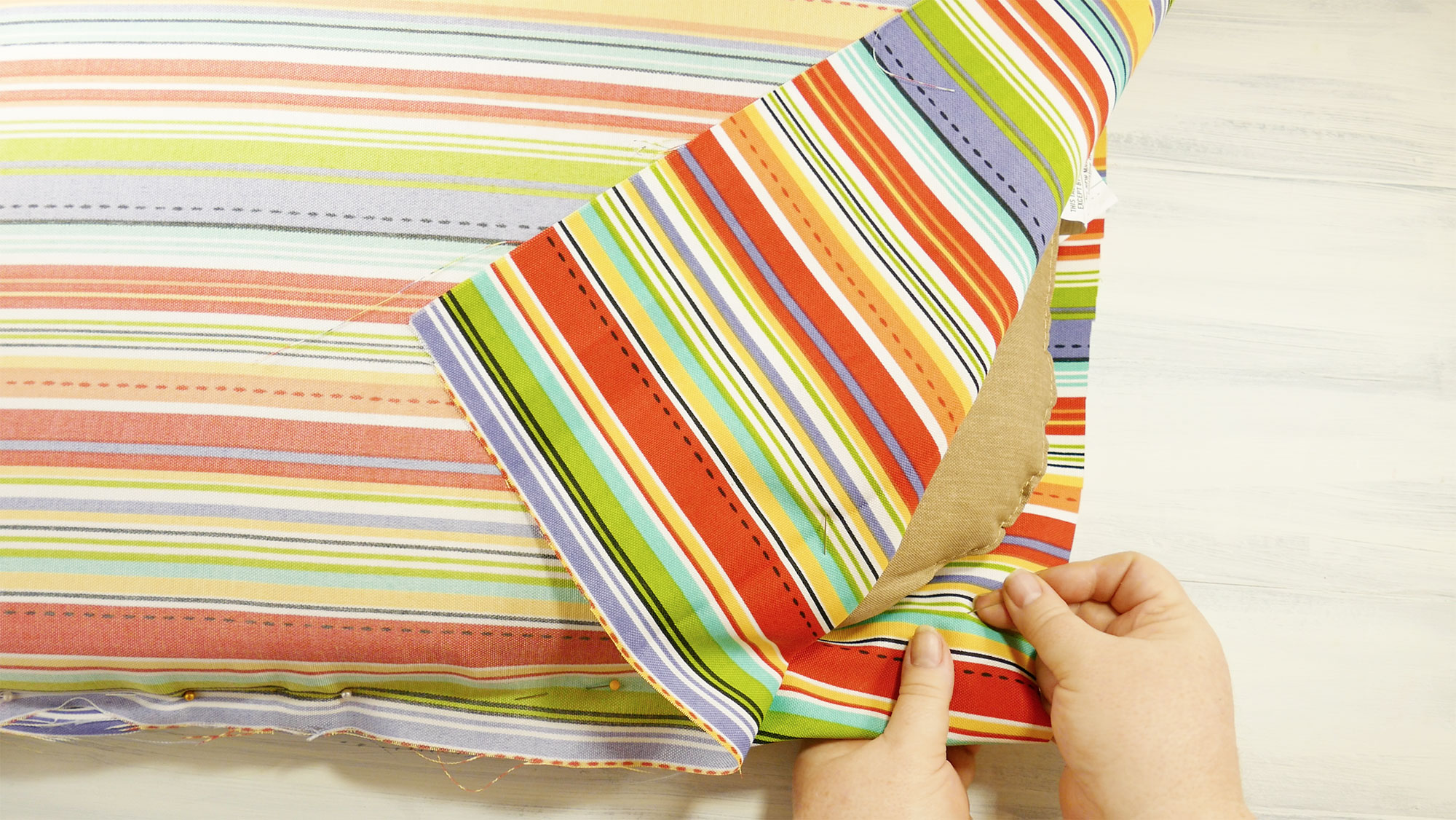 How to Recover Your Old Outdoor Cushions Easily & Quickly | JenniferMaker.com