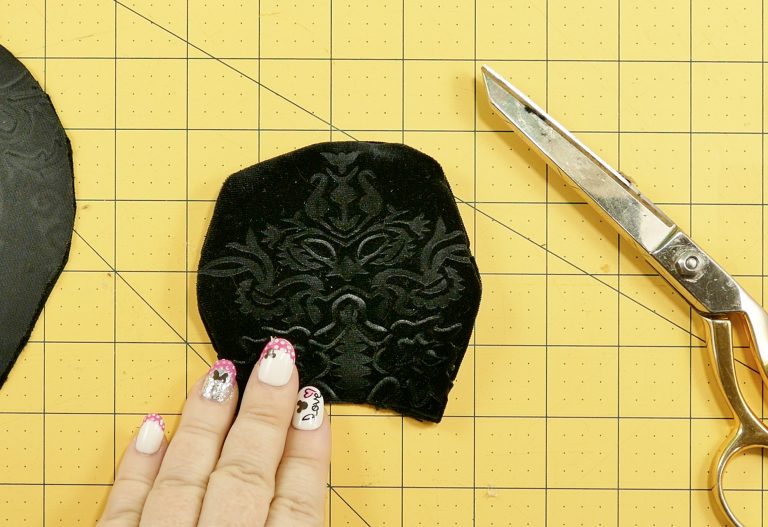 diy-mouse-ears-tutorial-sew-or-no-sew-jennifer-maker