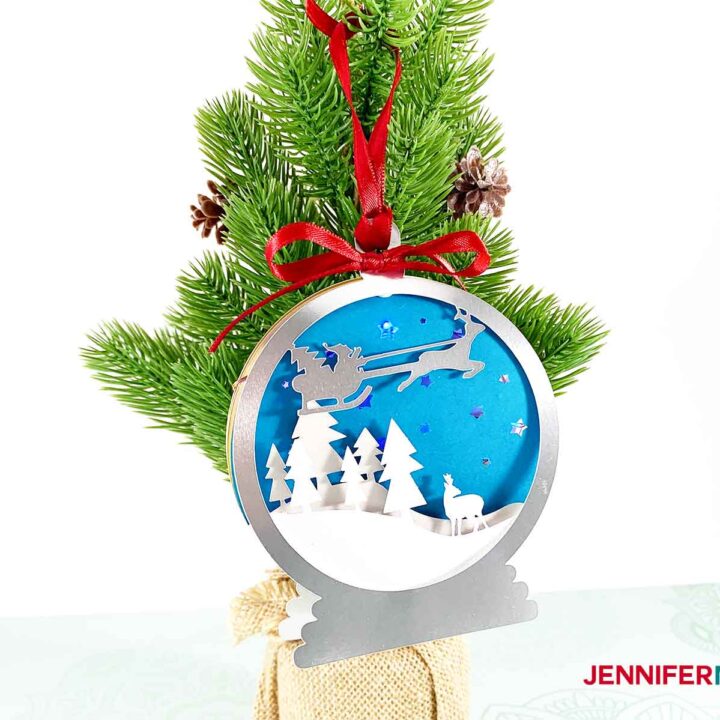 3D-LAYERED-SANTA-SLEIGH-STARRY-NIGHT-ORNAMENT-JENNIFERMAKER-HANGING-ON-TREE