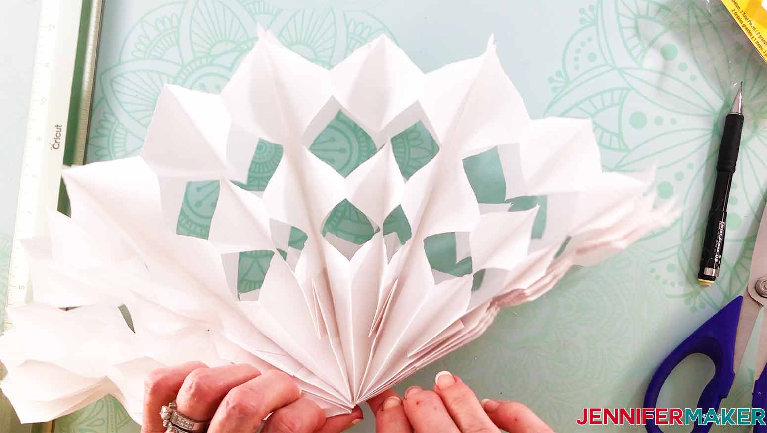 3D Snowflakes: How To Make Your Own Giant Paper Snowflakes - Chaotically  Yours