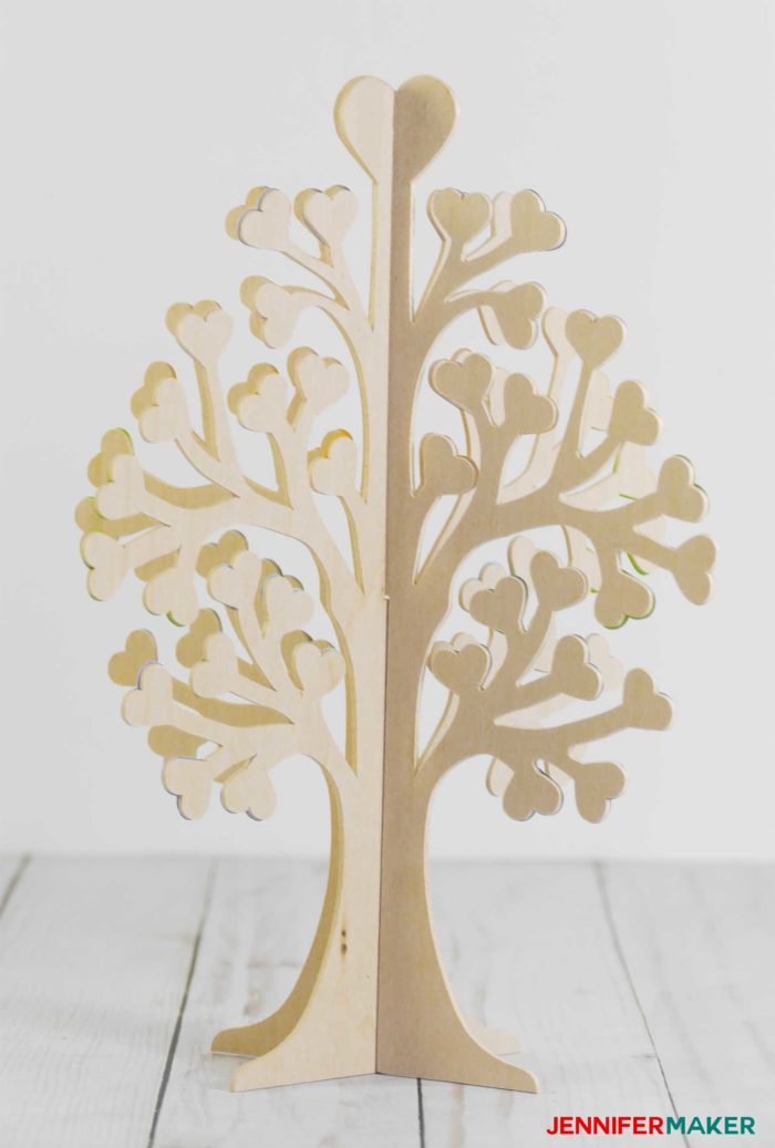 Undecorated bare basswood 3D family tree 