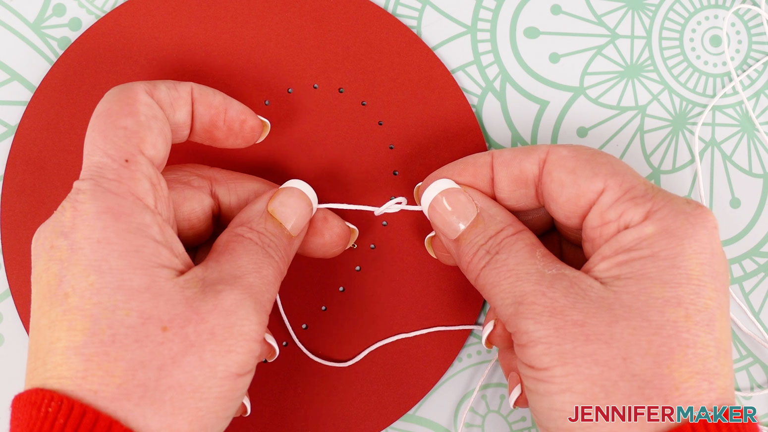 DIY string-art Christmas tree with lights + free pattern - Crafty Nest