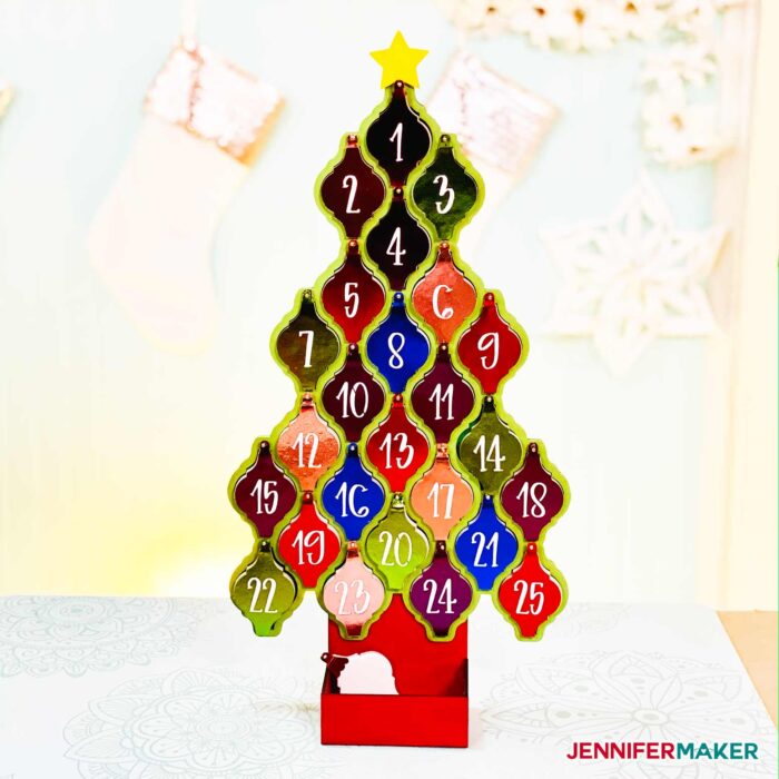 A Christmas Tree with arabesque tile ornaments hung upon it