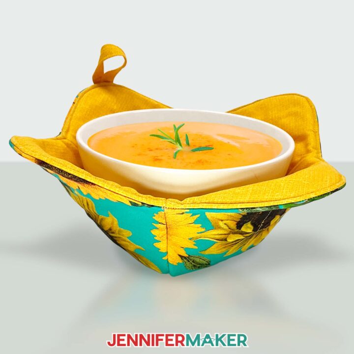 How To Make A DIY Bowl Cozy Pattern And Tutorial Jennifer Maker   Bowl Cozy Jennifermaker S3 720x720 