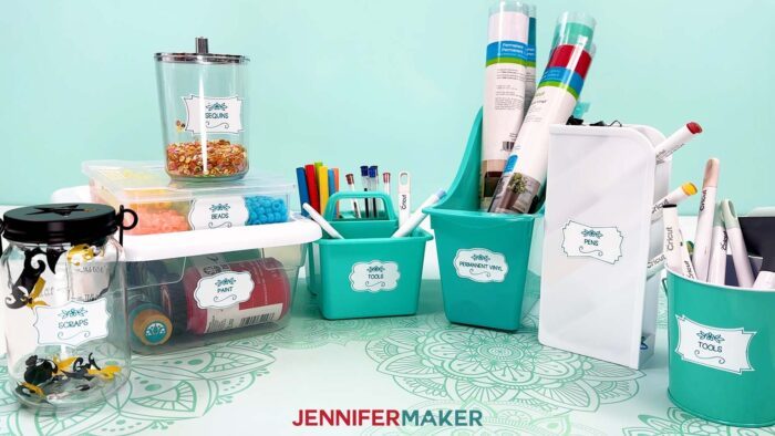 All craft storage labels applied to their items.