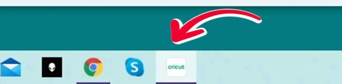 Cricut icon in the Windows Dock Toolbar for Cricut Design Space