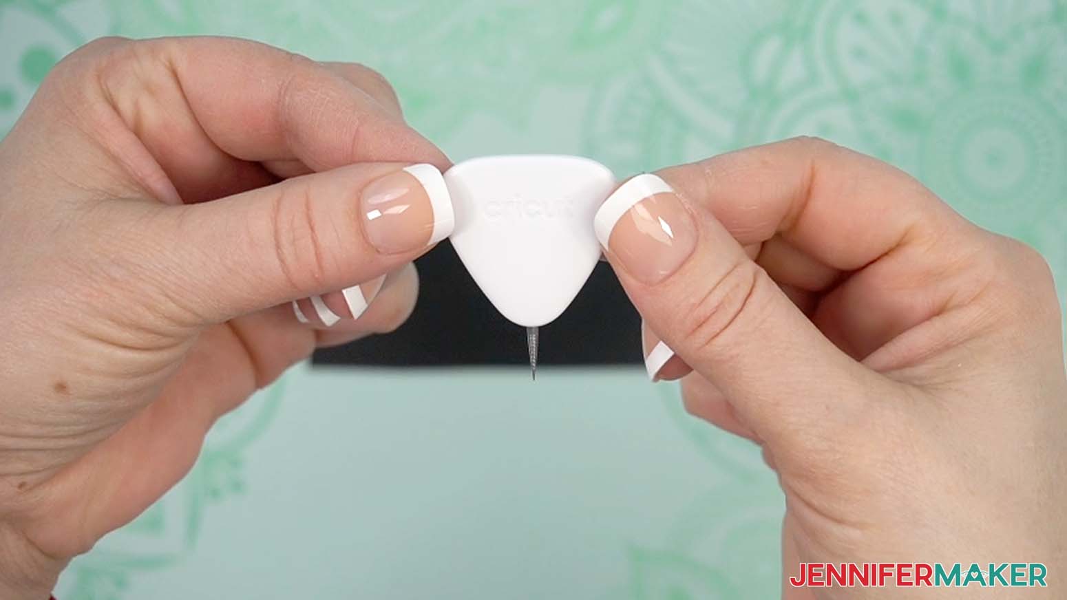 The new Cricut mini weeder tool.