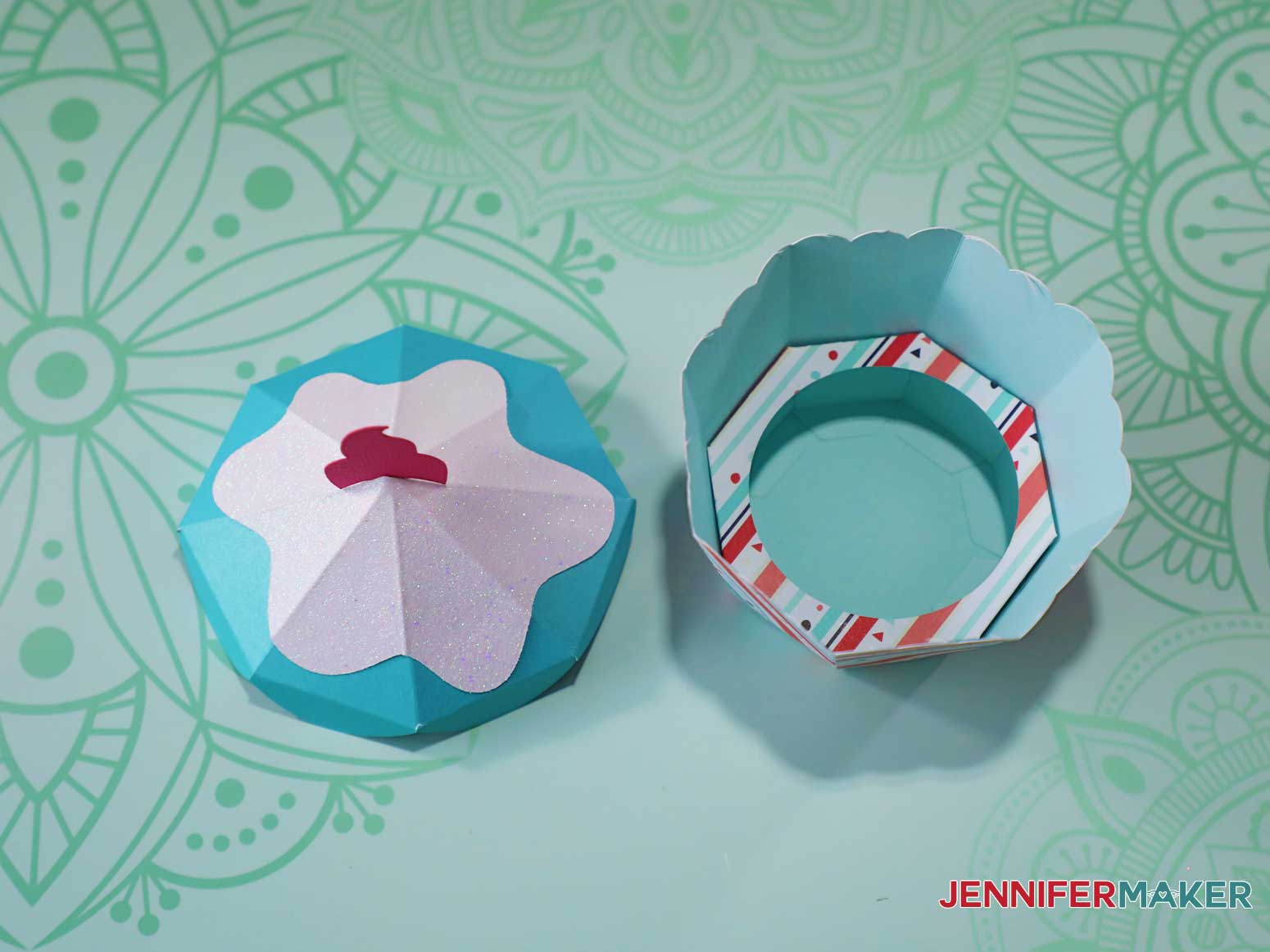 assembled cupcake box