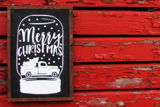 DIY Christmas Mason Jar Snowglobe Sign | How to Make a Custom Chalkboard Sign | Free Cut File | Silhouette Cameo | Cricut | DIY Christmas Decor