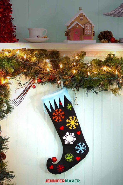 Make and hang this DIY elf stocking on your mantle | easy cute free sewing pattern | #cricut #christmasdecor