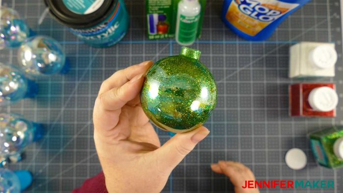 DIY Glitter Ornaments With Layered Vinyl - Jennifer Maker