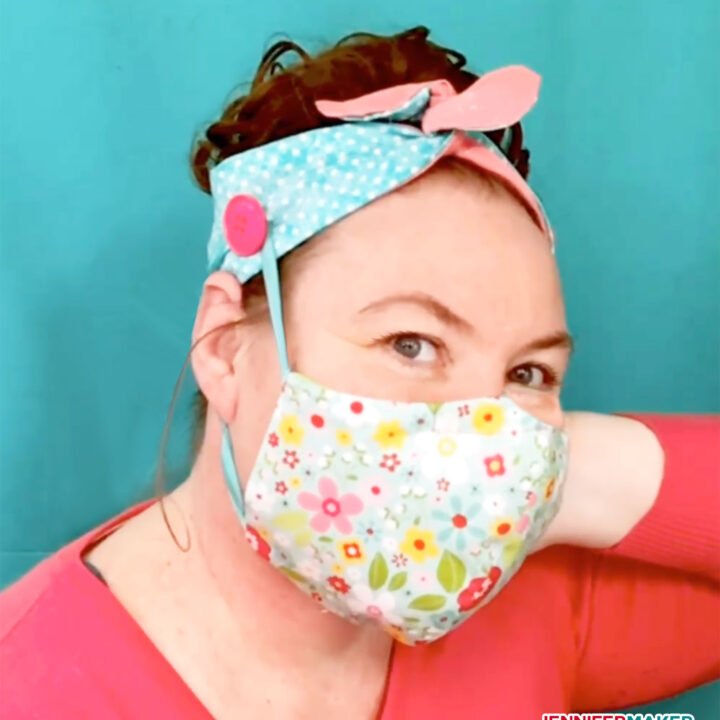 DIY Headbands with Buttons for face masks in blue cotton with a pink button