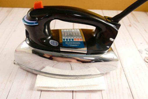 BLACK & DECKER The Classic Steam & Dry Iron Model F63D Metal Iron Original  Box