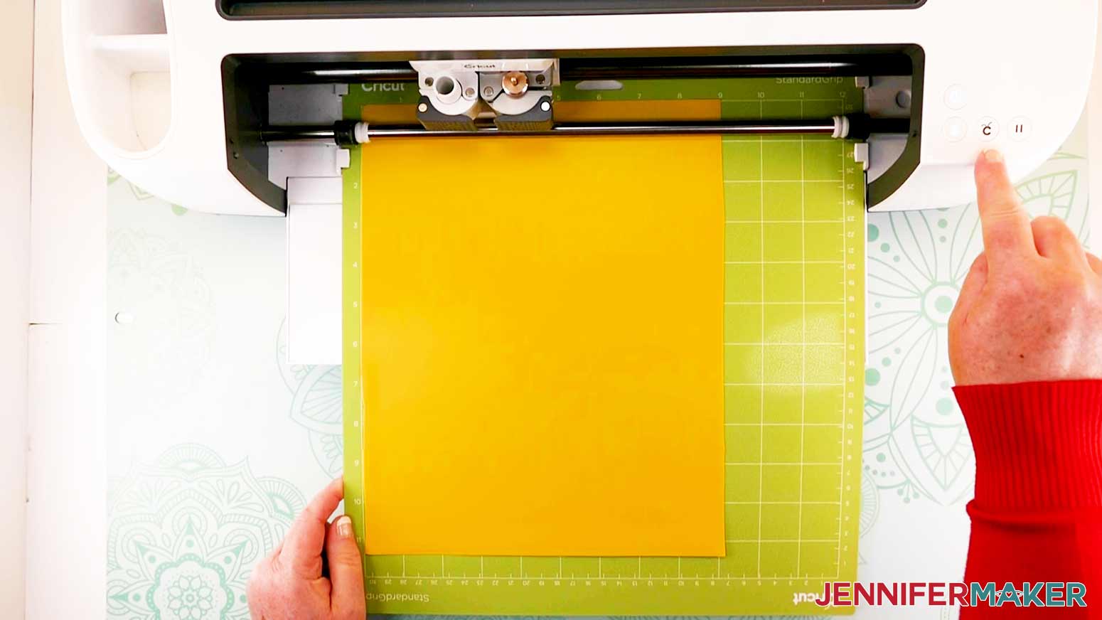 DIY Puzzle Lamp load mat in Cricut