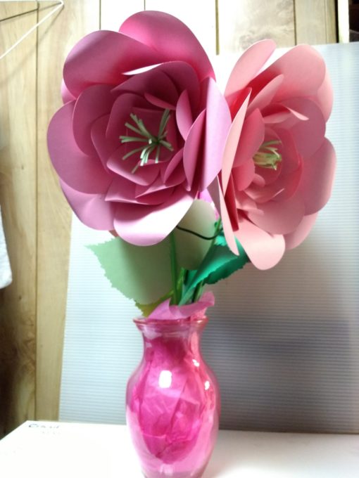 How To Make Giant Paper Flowers Easy And Fast Jennifer Maker