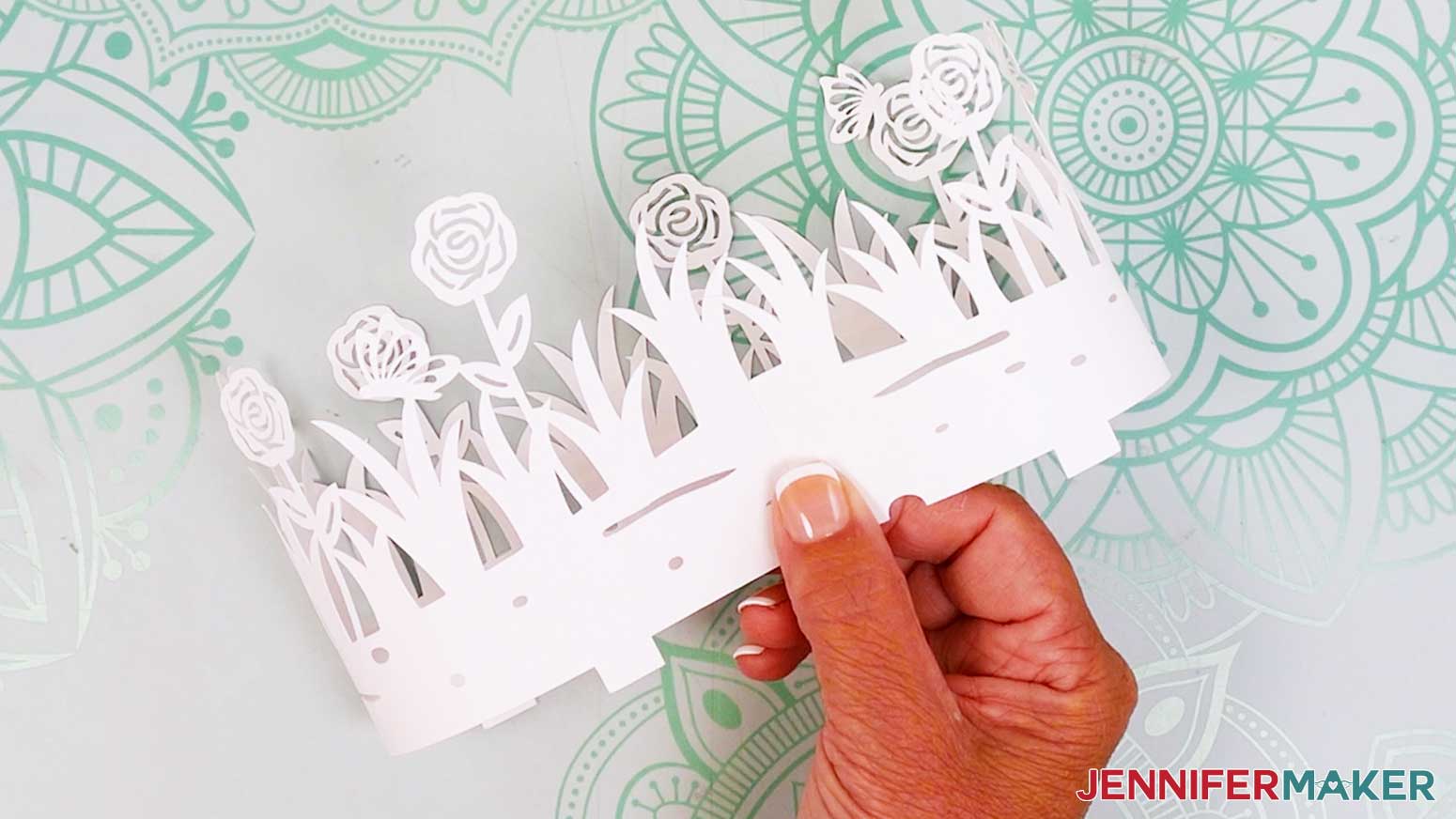 Apply glue the same way to the two outermost lantern pieces and attach them together.