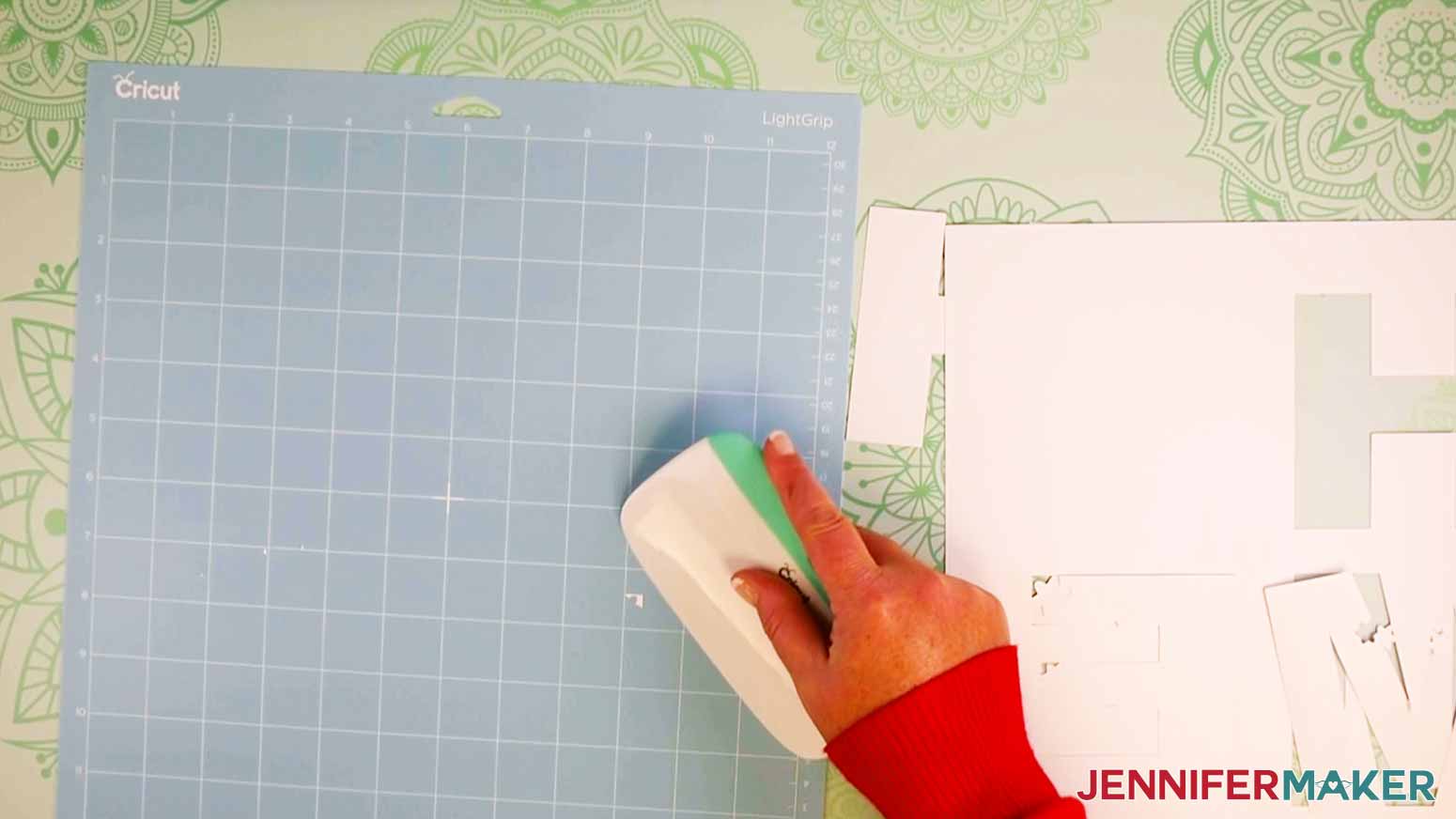 Paper Craft Home Decor Use XL Scraper on mat