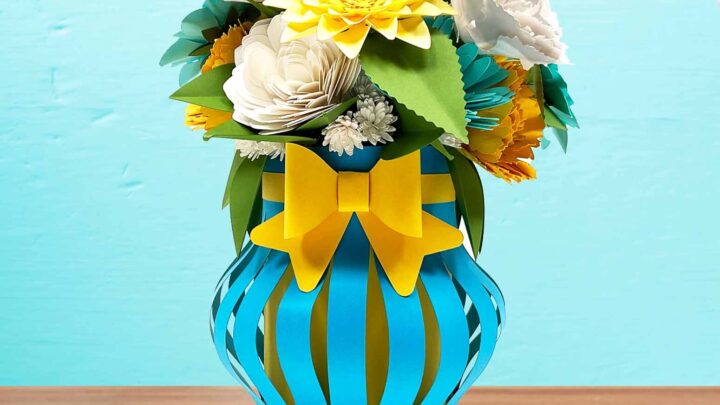 Easy gift bag with cupcake liner flowers - The Craft Train
