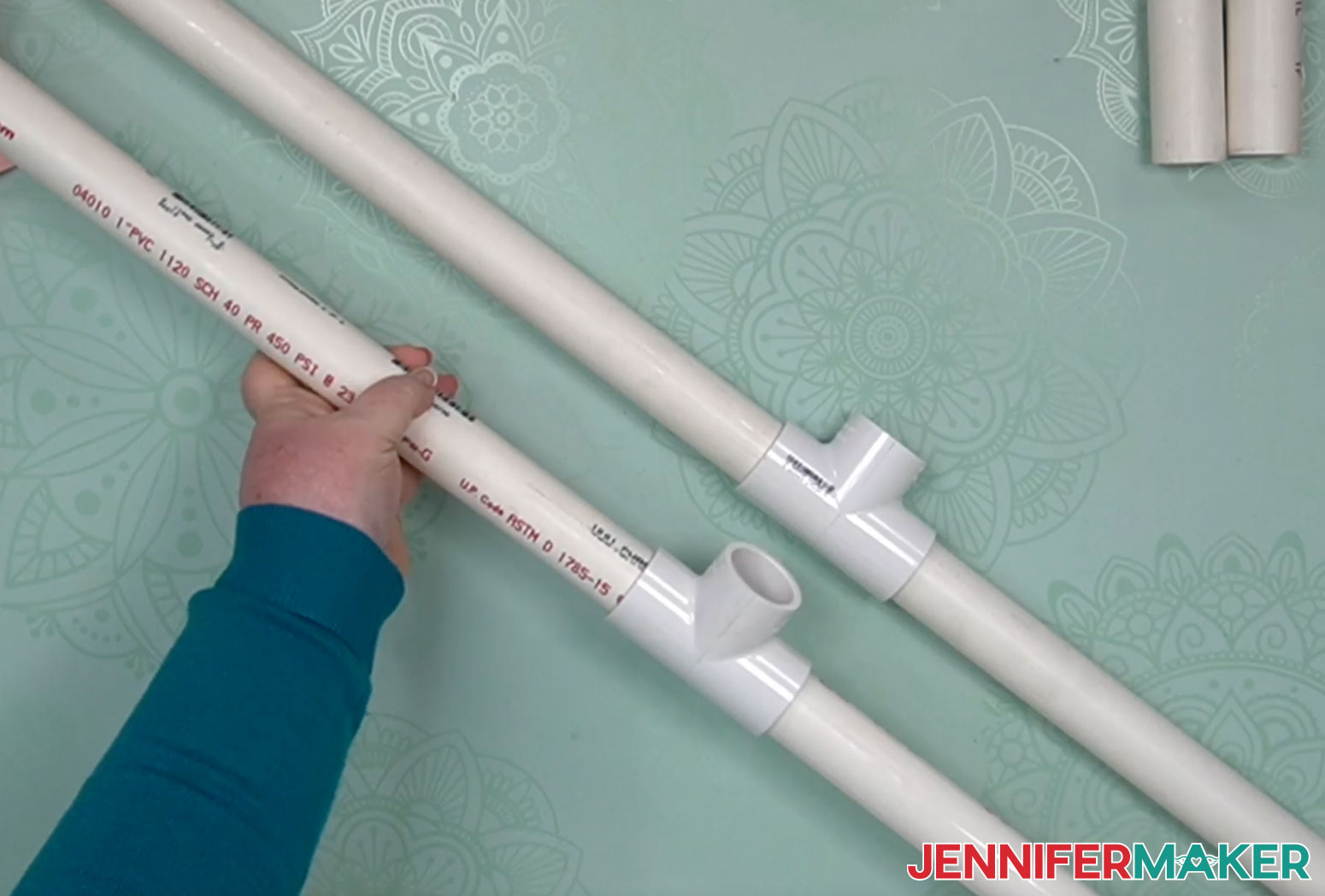 PVC pipe backdrop stand bases made with 24" long pipes and Tee connectors