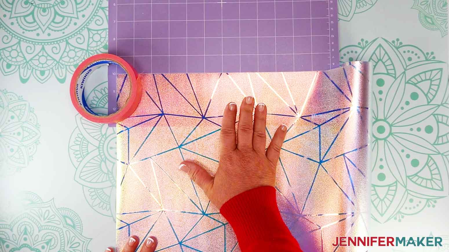 Place the window cling edge on a strong grip machine mat to help measure the cling.