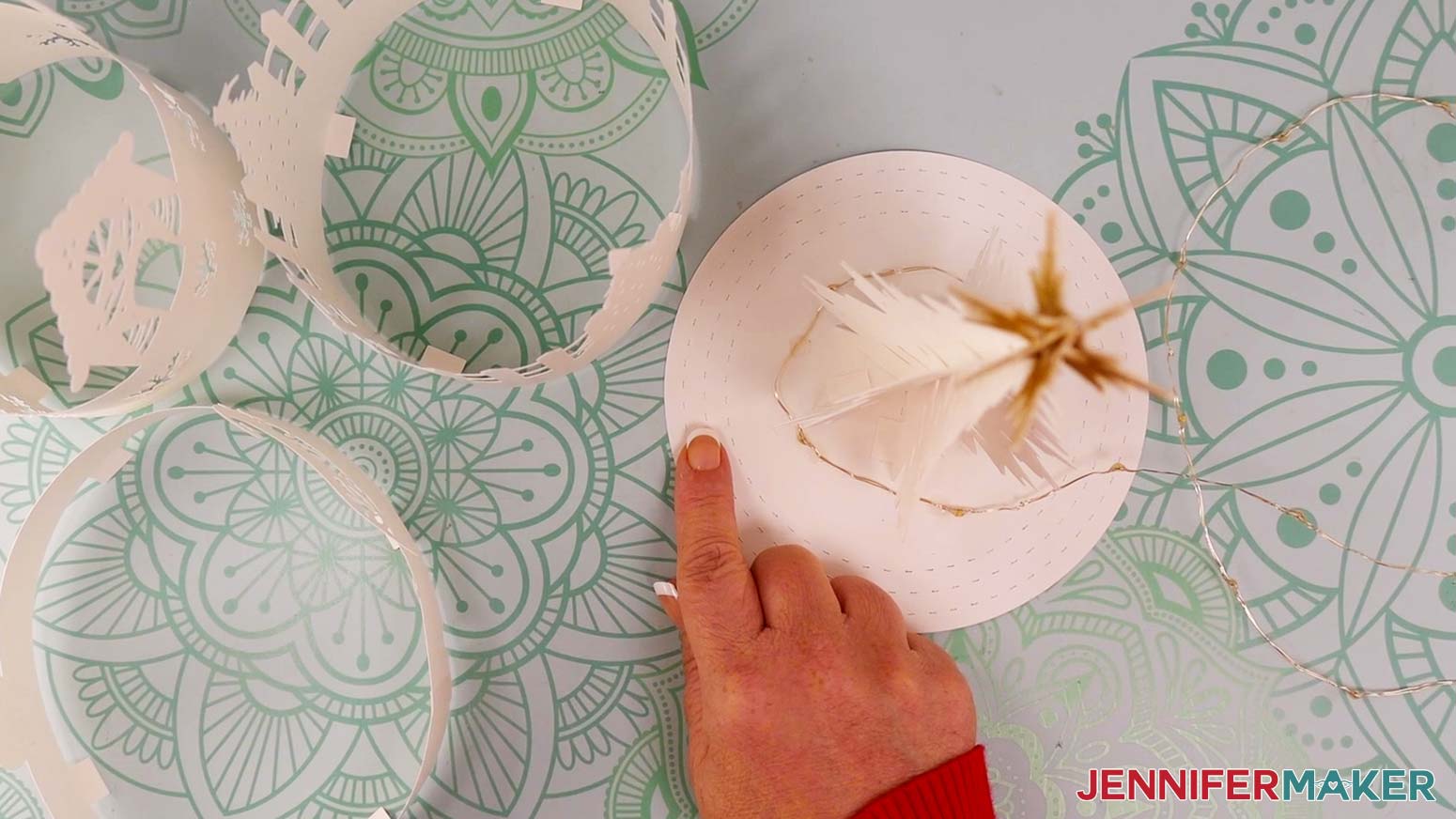 Use the three scored, or dashed circles as guides for the approximate placement of each layer.