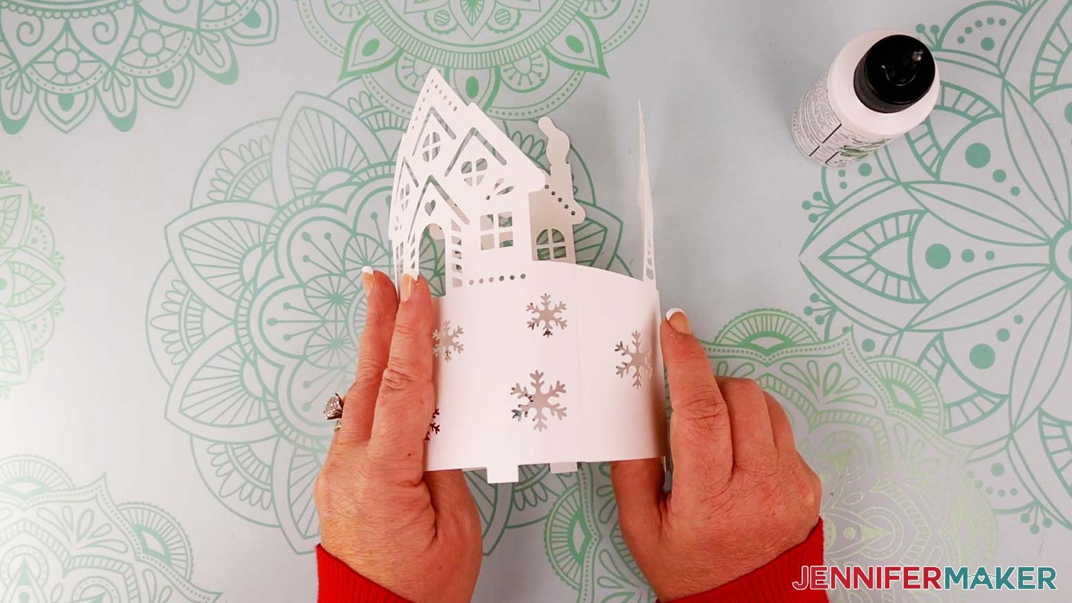 Glue the ends of the house layer together to form a ring or cylinder shape.